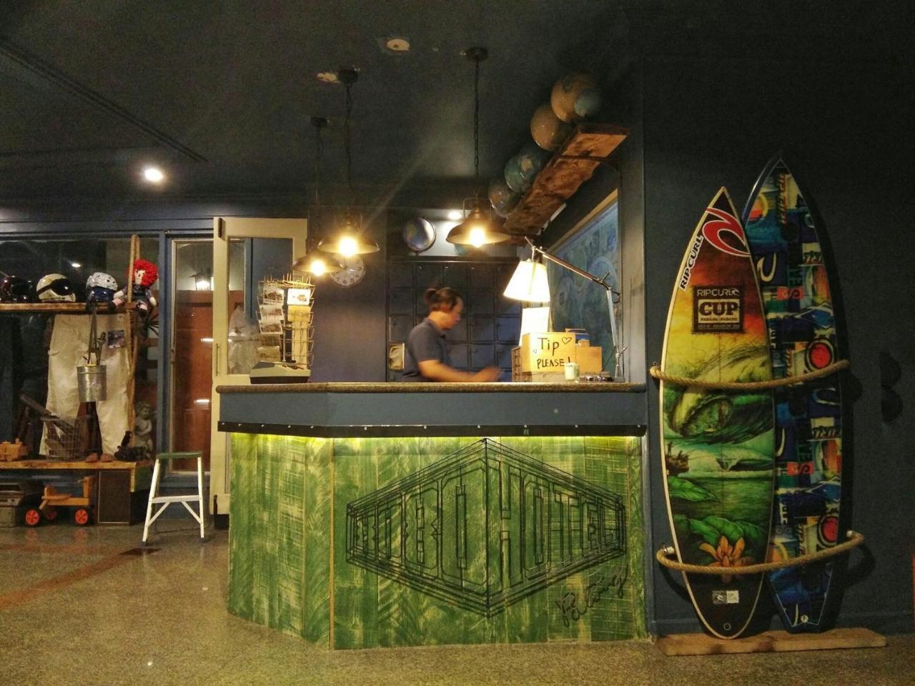 Patong Beachfront Boutique Hotel Eksteriør billede