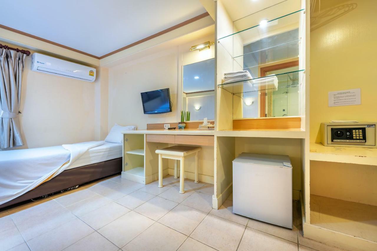 Patong Beachfront Boutique Hotel Eksteriør billede
